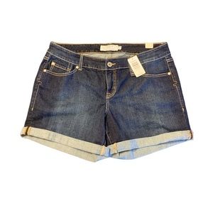 Torrid Denim Women’s 5” Short Sanded Rinse Clean Size 14 Dark Wash NWT